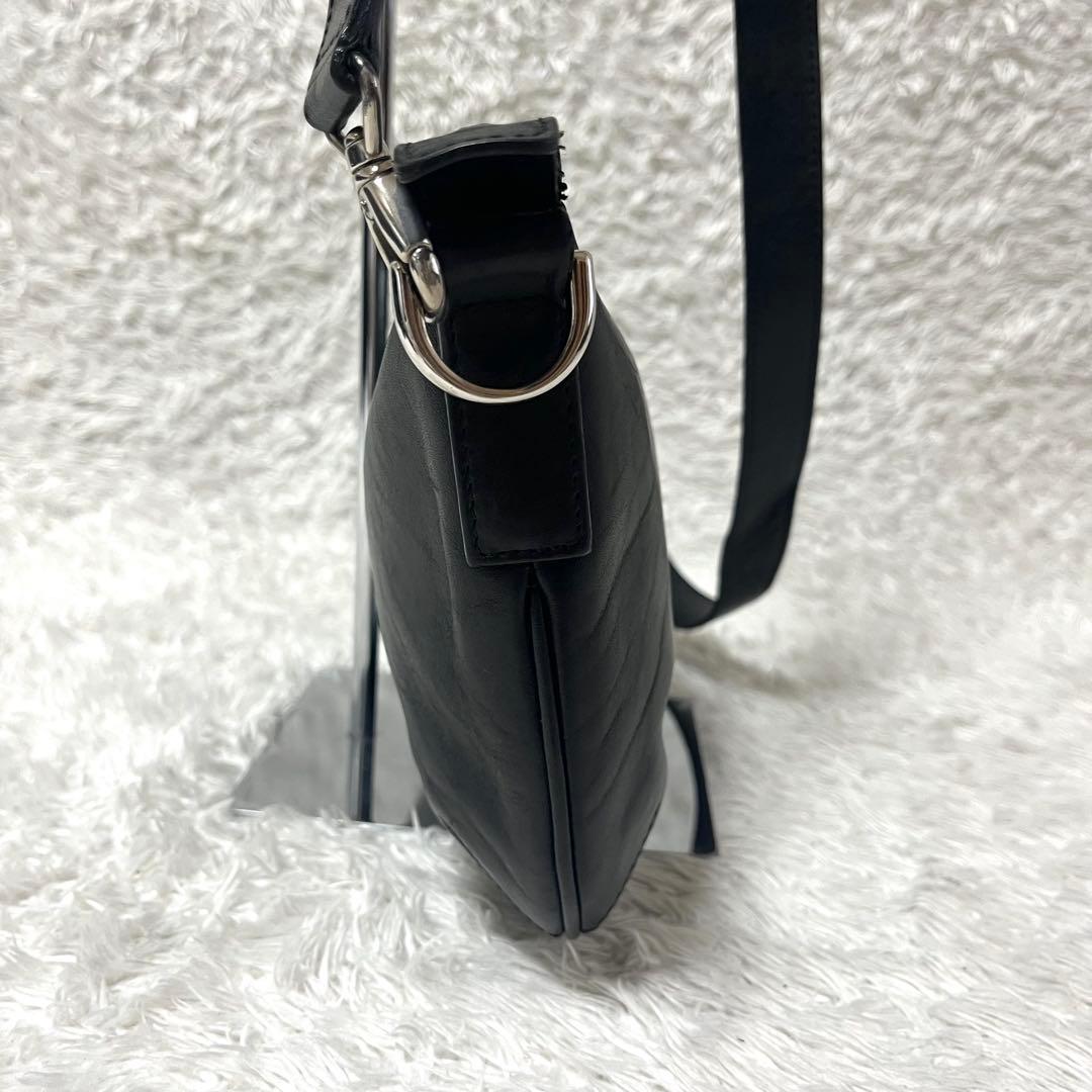 HIROFU ヒロフ ショルダーバッグ オールレザー ブラック 黒 型押しロゴ