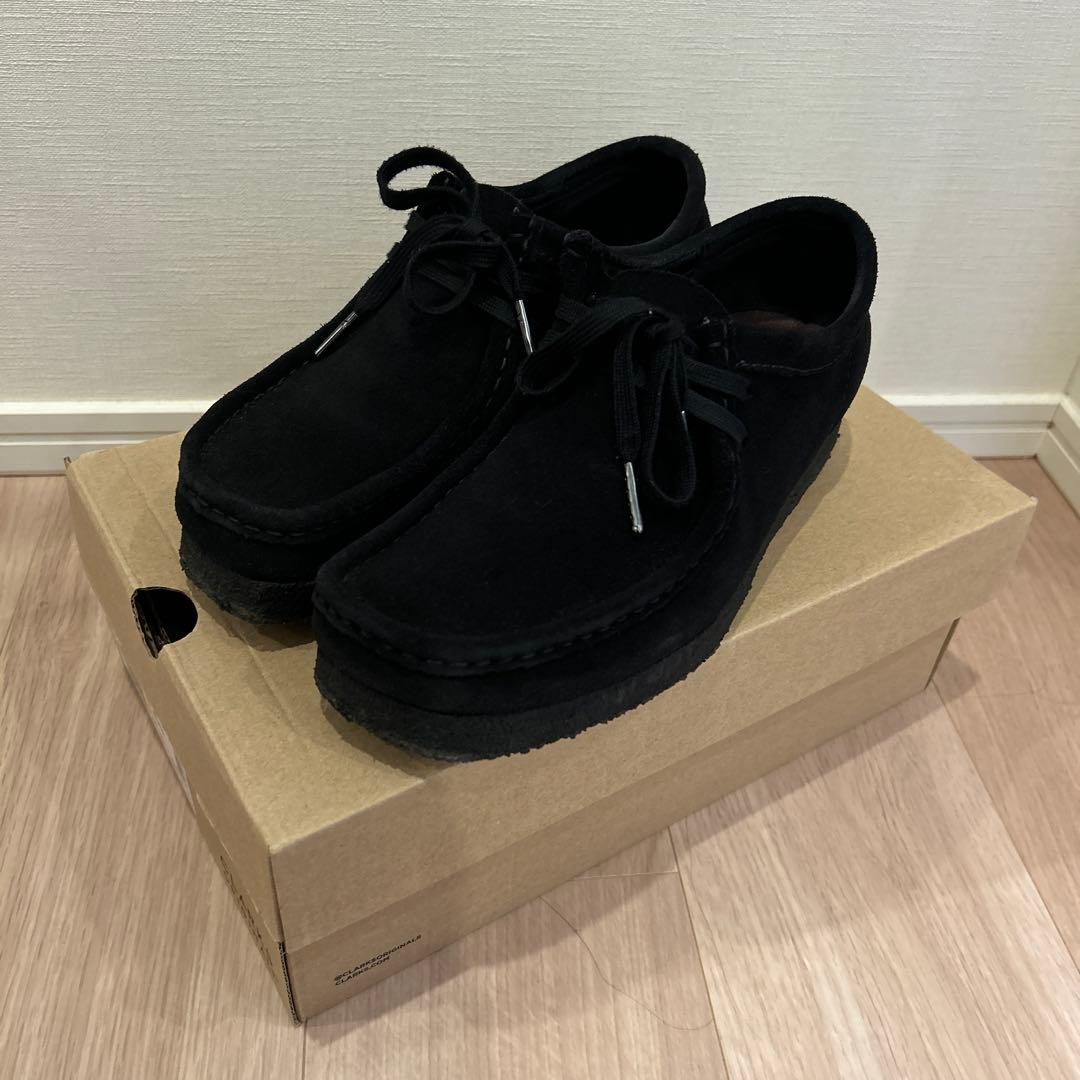 【美品】クラークスCLARKS ワラビー　オールブラック　UK6
