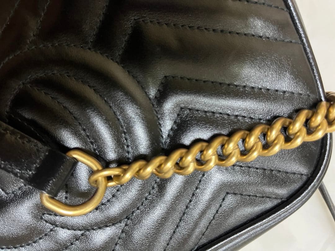 GUCCI マーモント ブラック GGロゴ ショルダーバッグ グッチ