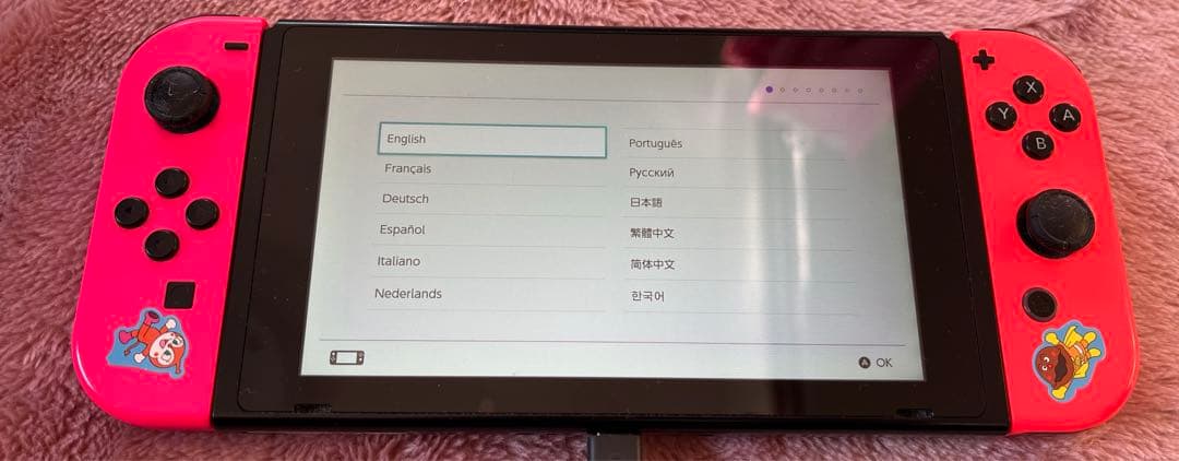 Nintendo Switch 本体、充電ケーブルのみ