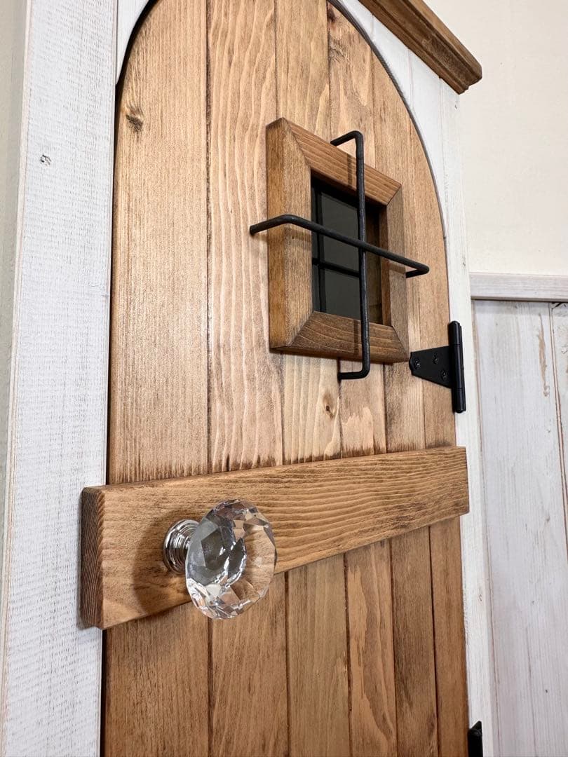 ピ*ア様 【1点のみ キズありのためお値引き】アンティークの扉のような