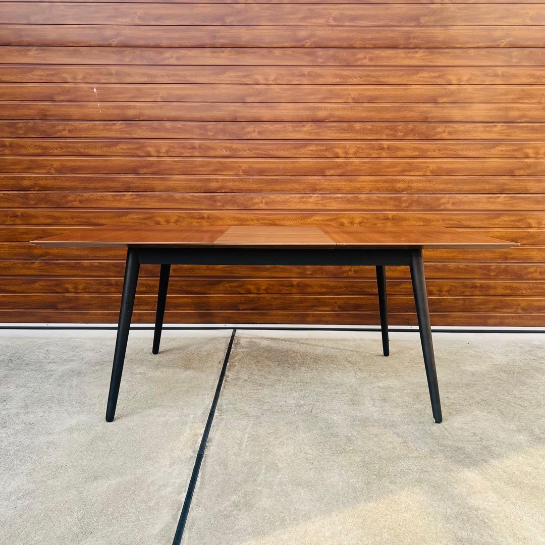 美品 BoConcept Milano ダイニングテーブル エクステンション