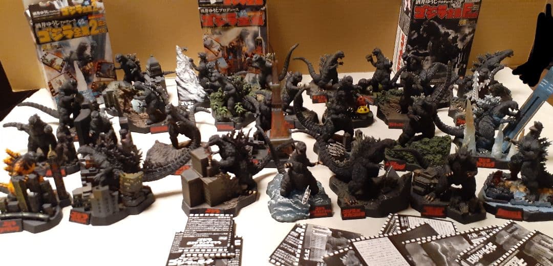 酒井ゆうじプロデュース ゴジラ全集 全作品コンプリート&HGシリーズまとめ売り 酒井ゆうじプロデュース ゴジラ全集 全作品コンプリート&HGシリーズ