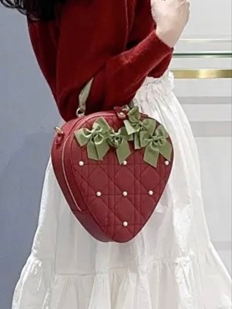 新品タグ付き★メゾンドフルール★今季いちごショルダーバッグ2wayオンライン完売