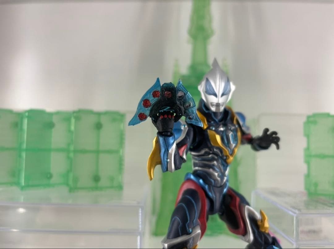 フィギュアーツウルトラマンジードギャラクシーライジング　改造ゼットライザー付