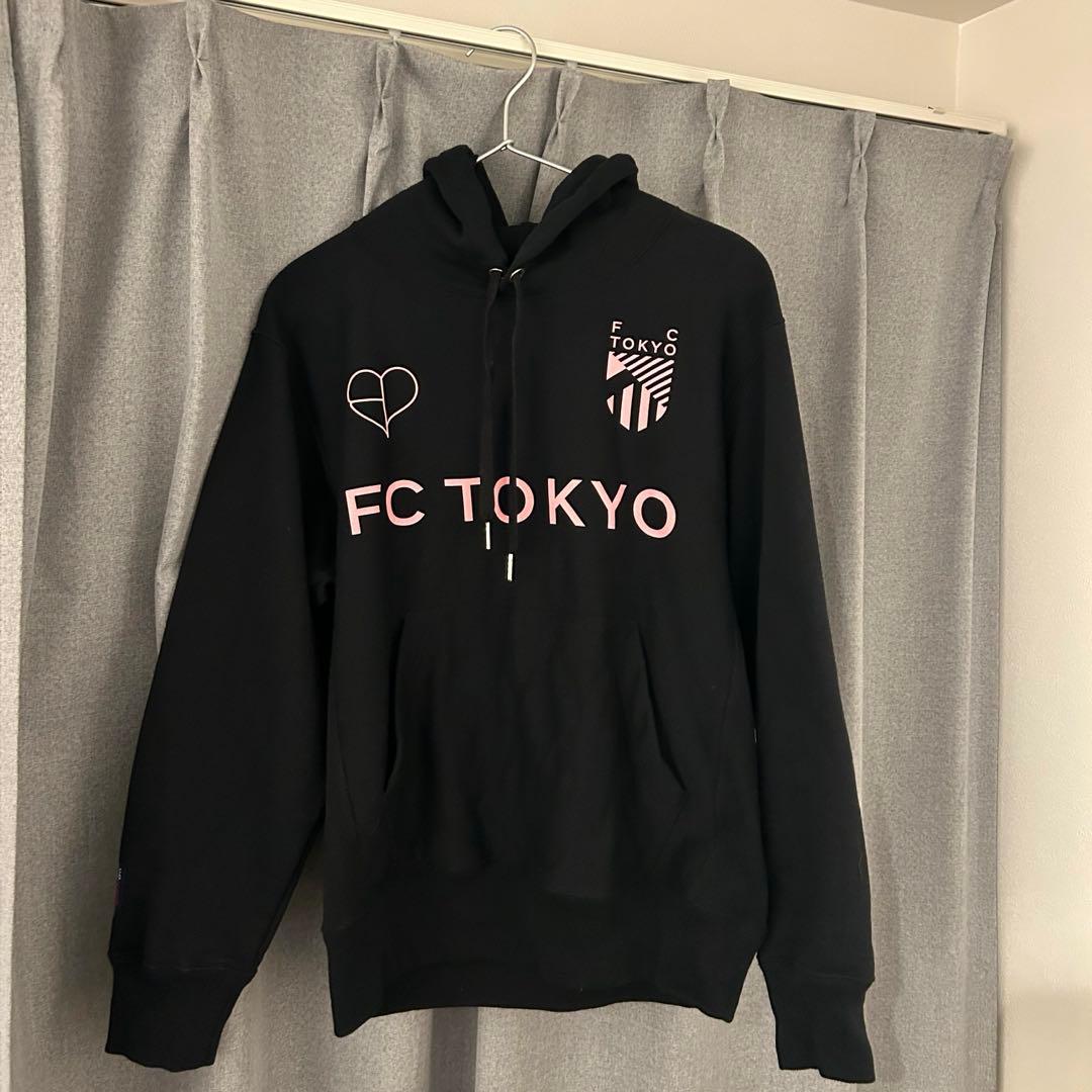 FC東京×BLACKPINK ロゴ フーディ ブラック Mサイズ - メルカリ