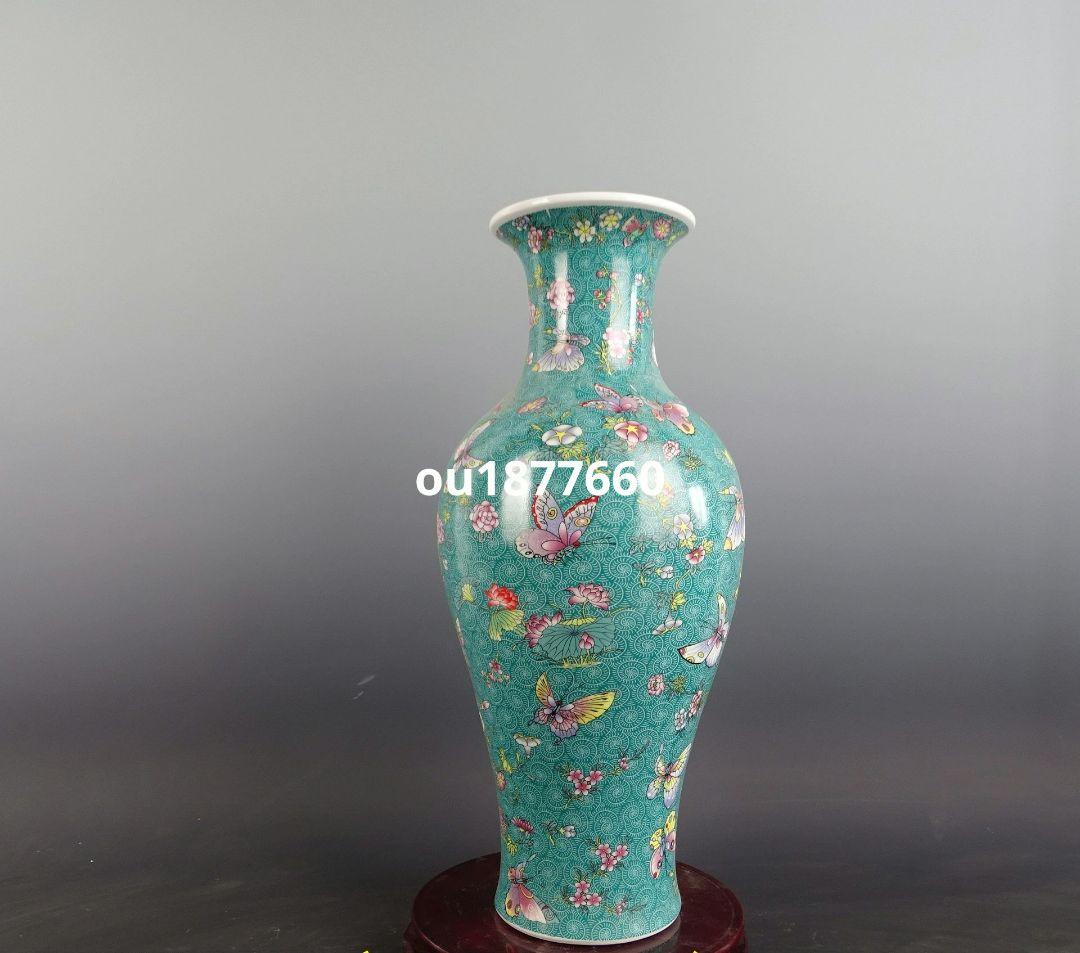 清雍正黄釉五彩胡蝶賞瓶 景徳鎮 陶磁器 装飾品 現代工芸品 美術品 置物 清雍正黄釉五彩胡蝶賞瓶 景徳鎮 陶磁器 装飾品 現代工芸