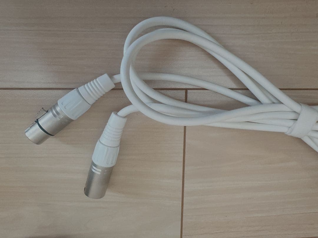 【まとめ売り】白マイク・オーディオミキサー・マイクアーム・ケーブルセット