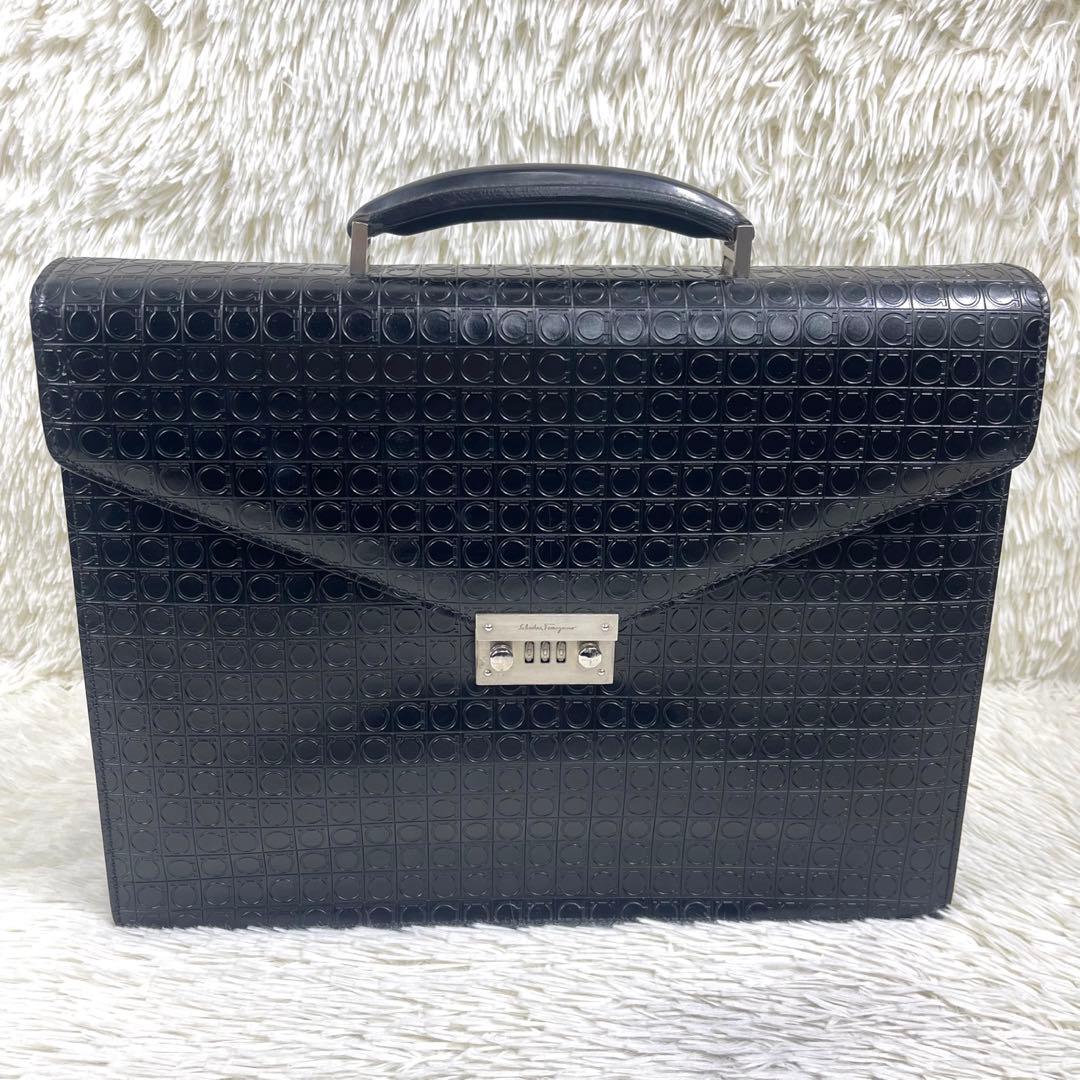 専用‼️Salvatore Ferragaブリーフケース　ガンチーノ柄　ダイヤル式