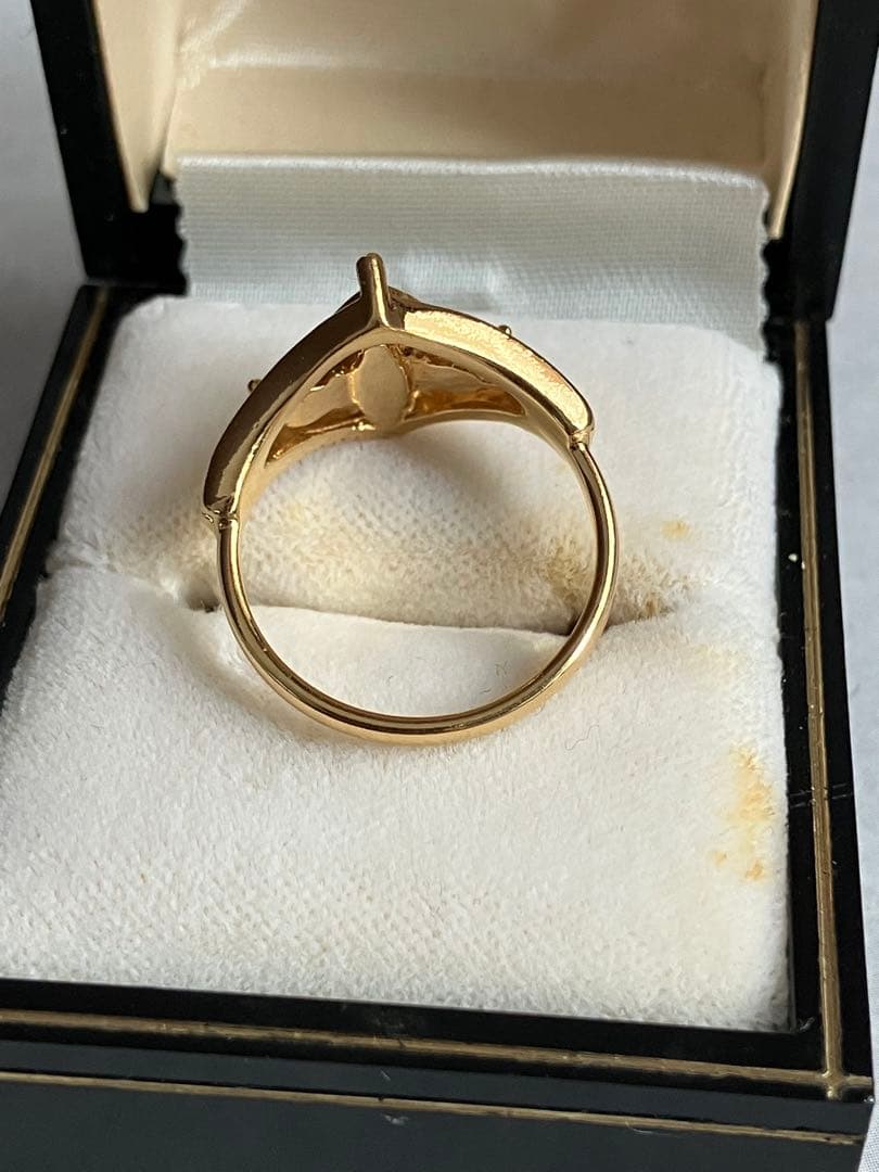 AVON ヴィンテージ リング エメラルドグリーンストーン 14号