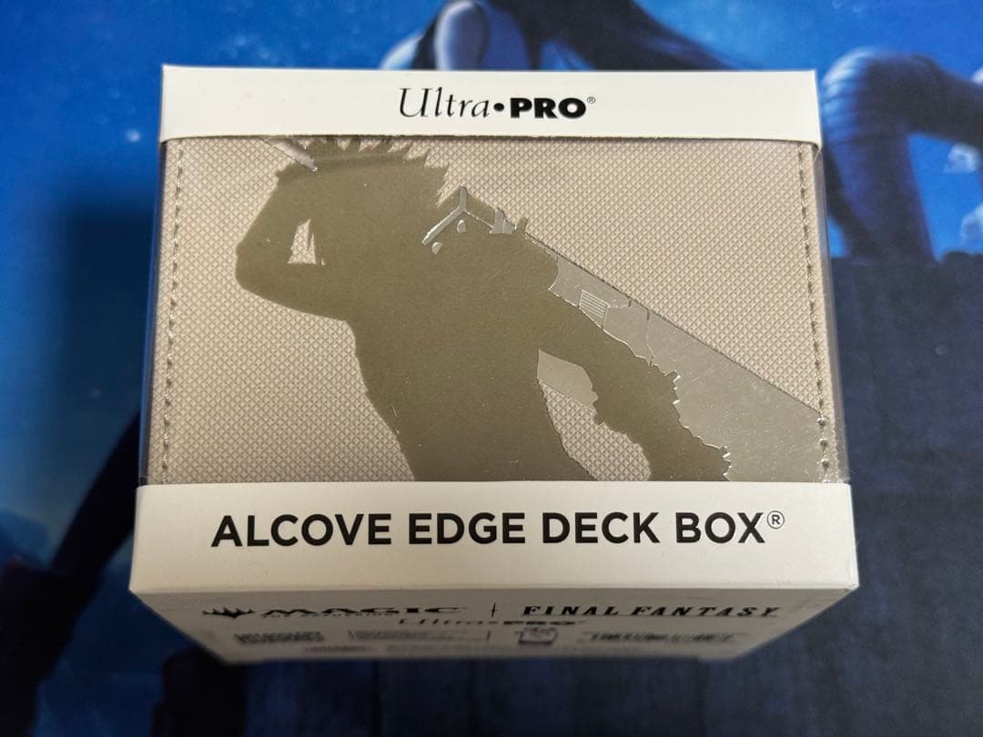 MTG 星の勇者、クラウド フリップデッキケース ウルトラプロ FF 新品