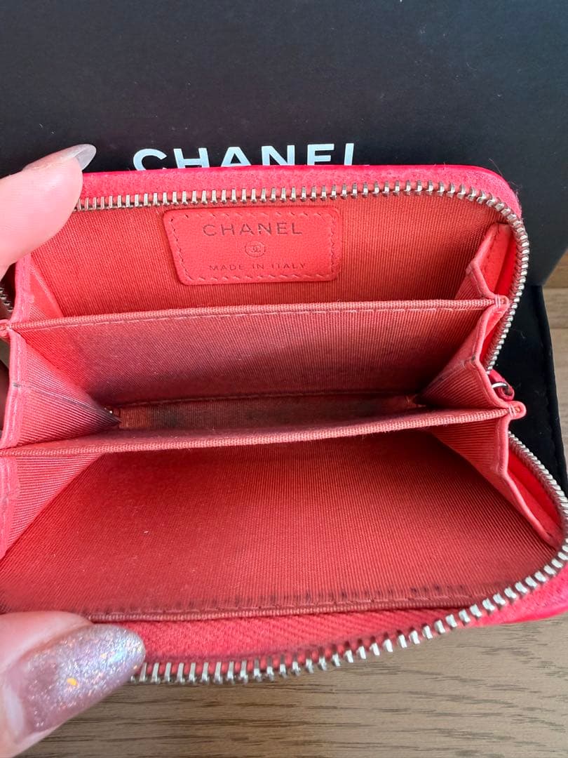CHANEL 赤 ケース ラムスキン ココマーク