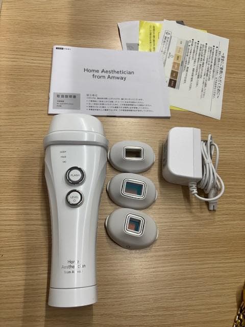 Home Aesthetician from Amway 脱毛器