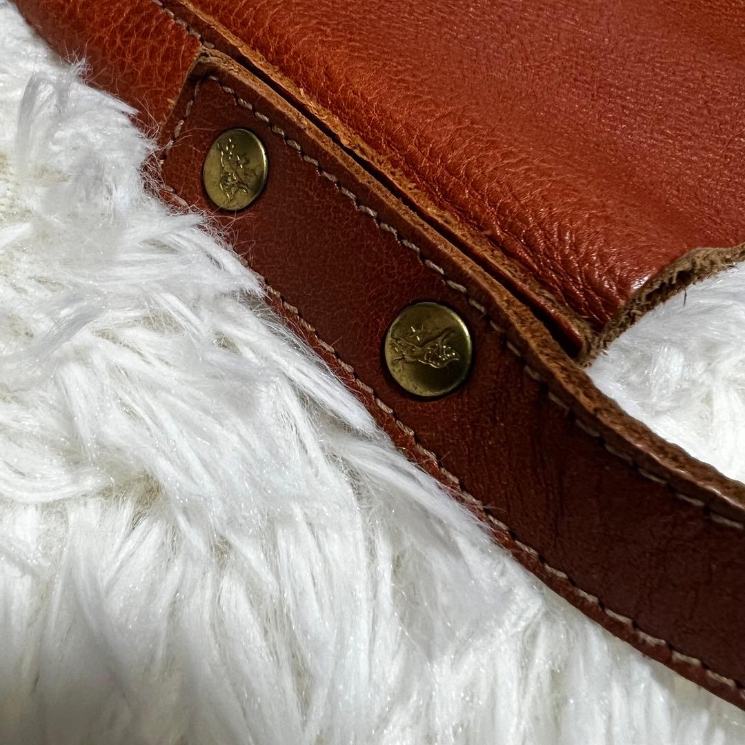 良品✨イルビゾンテ ショルダーバック レザー 肩掛け ビックロゴ型押し