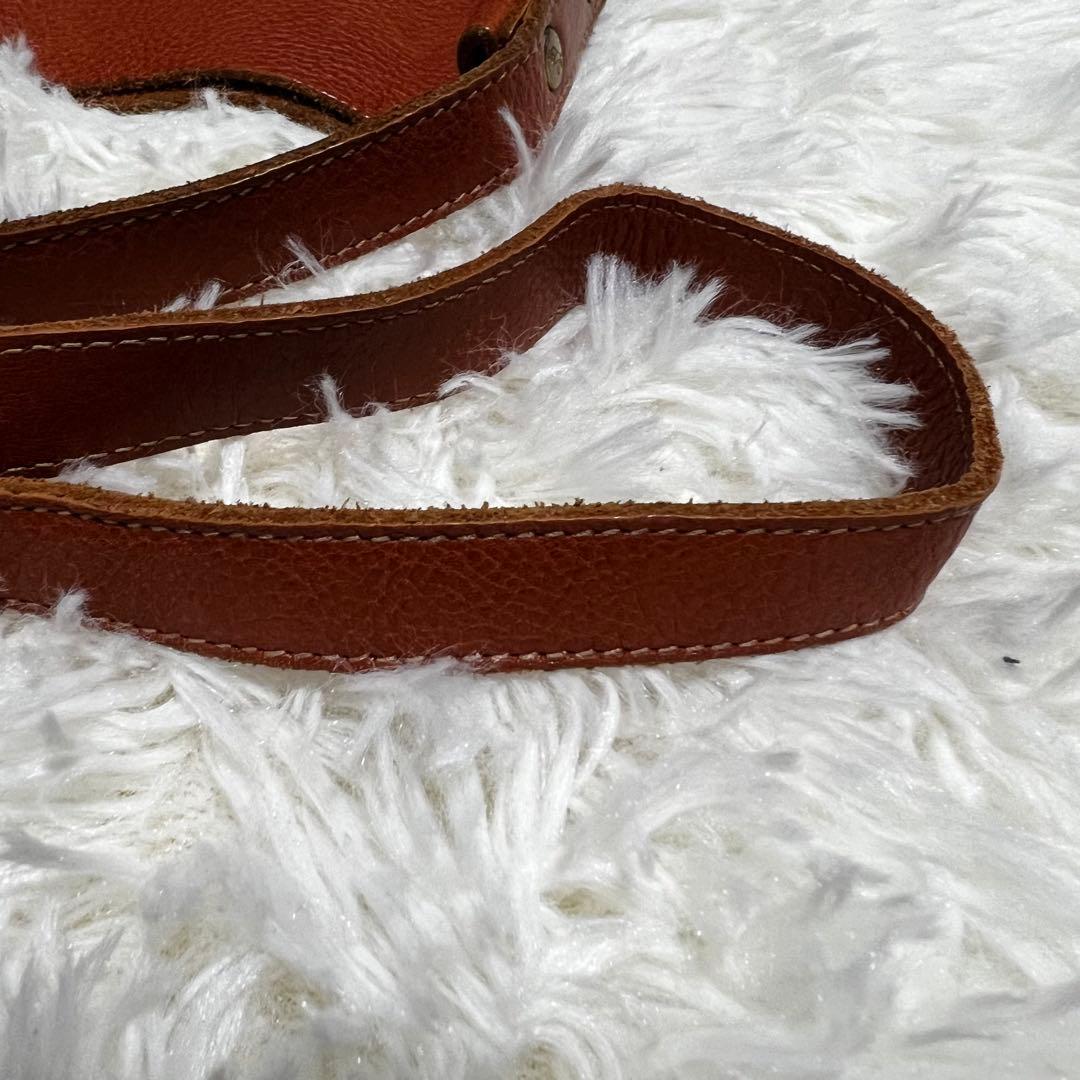 良品✨イルビゾンテ ショルダーバック レザー 肩掛け ビックロゴ型押し