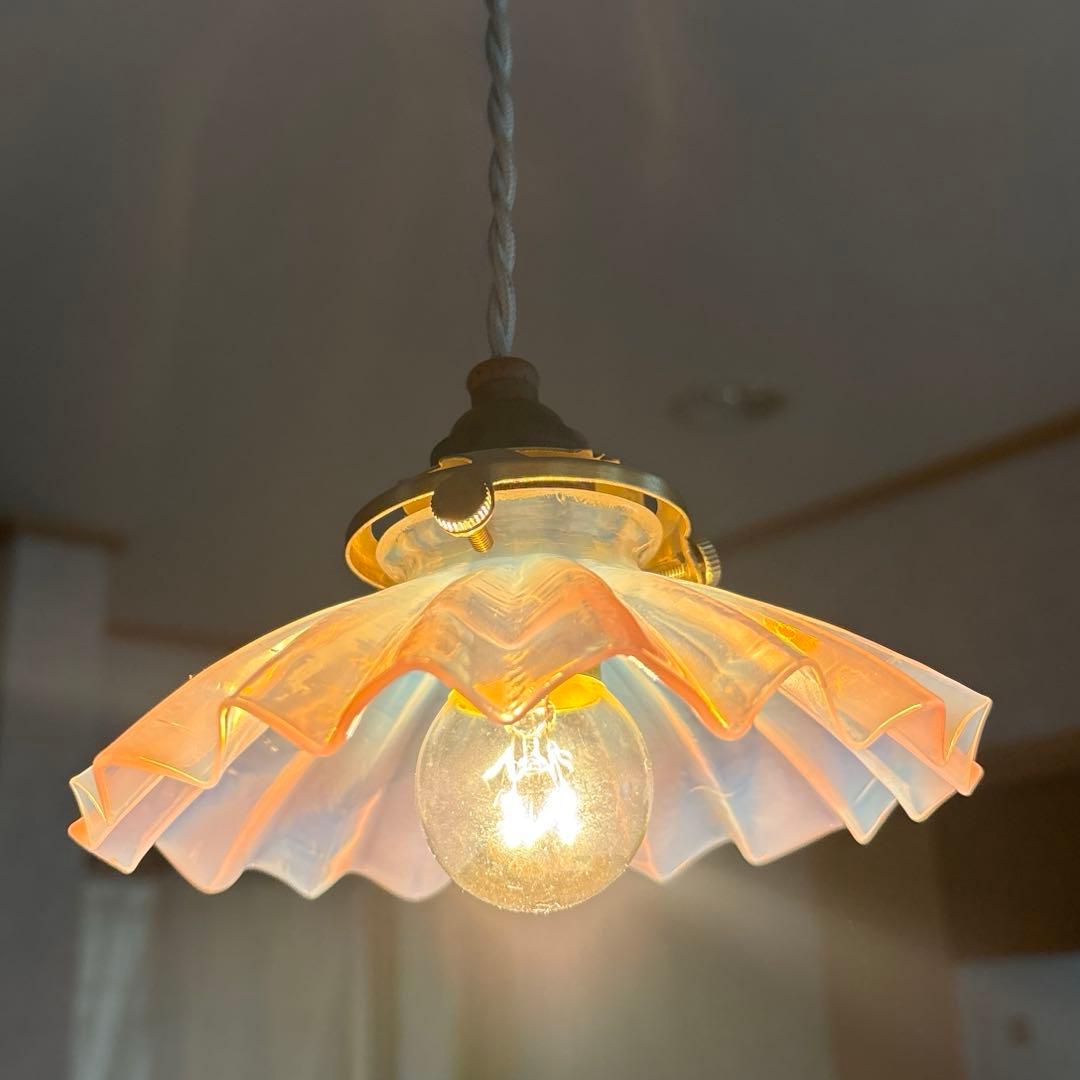 オパールセントガラス ペンダントライト シェード フランス