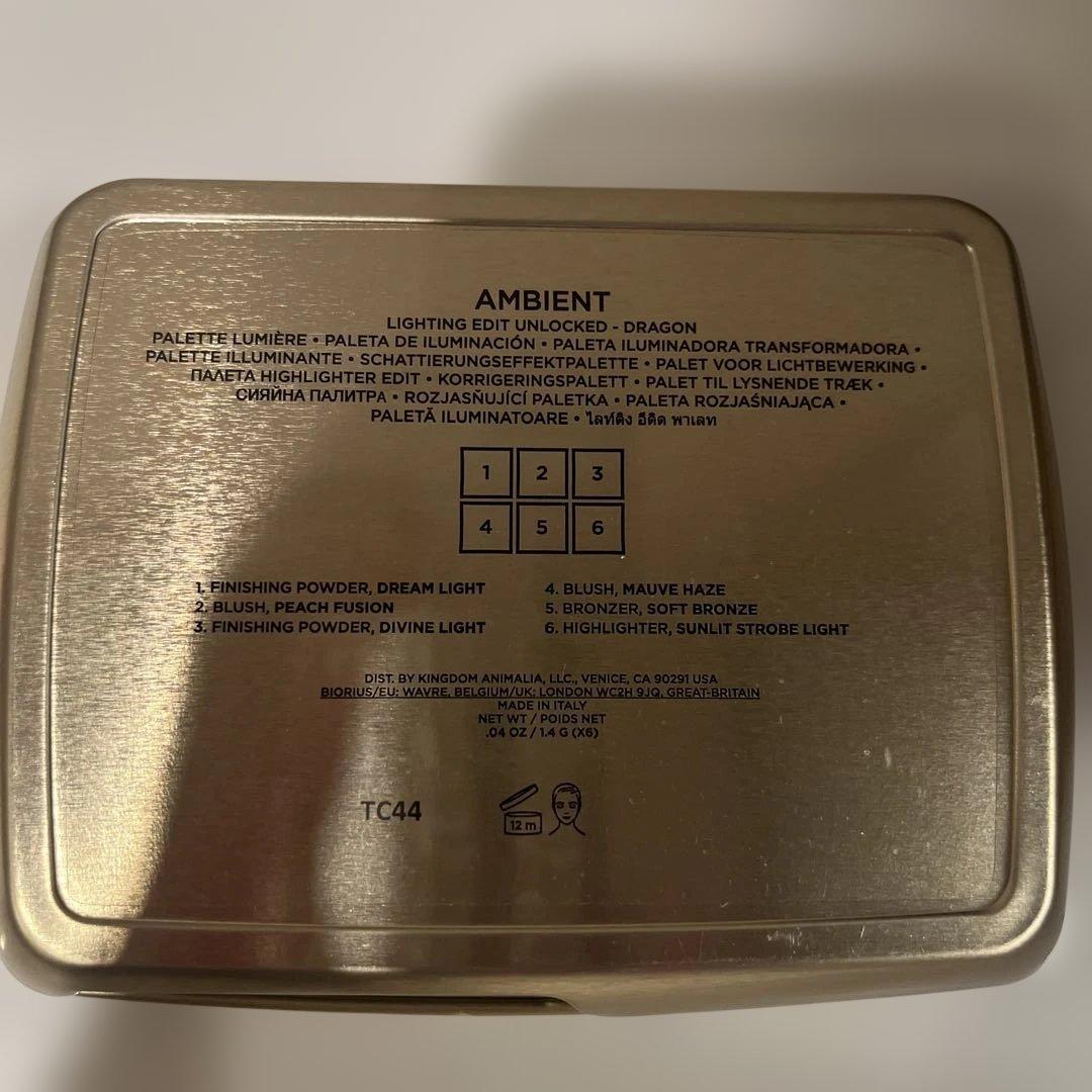 アワーグラス　チークパレット