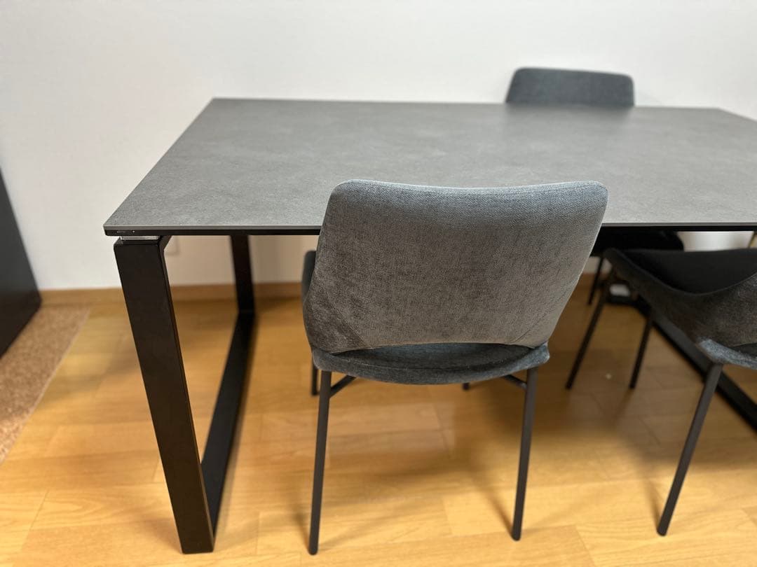r*u様 ニトリ　グレー ダイニングテーブル