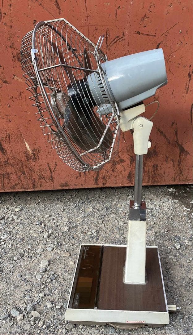 ち*う様 レトロ スタンド扇風機 シルバー