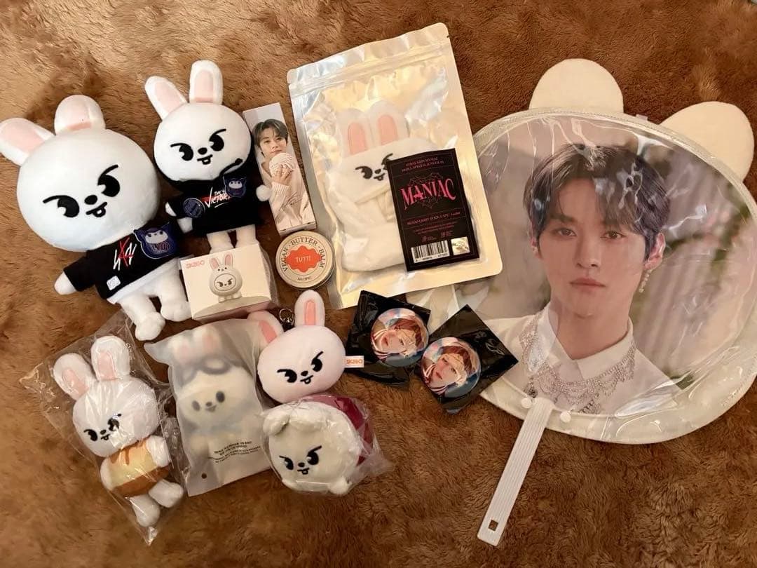 最終値下げ✨️StrayKids リノ Leebit トレカ ぬいぐるみ