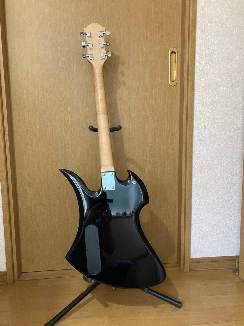 良・美品】hide/布袋Gラインペイント/モッキンバード。幾何学模様