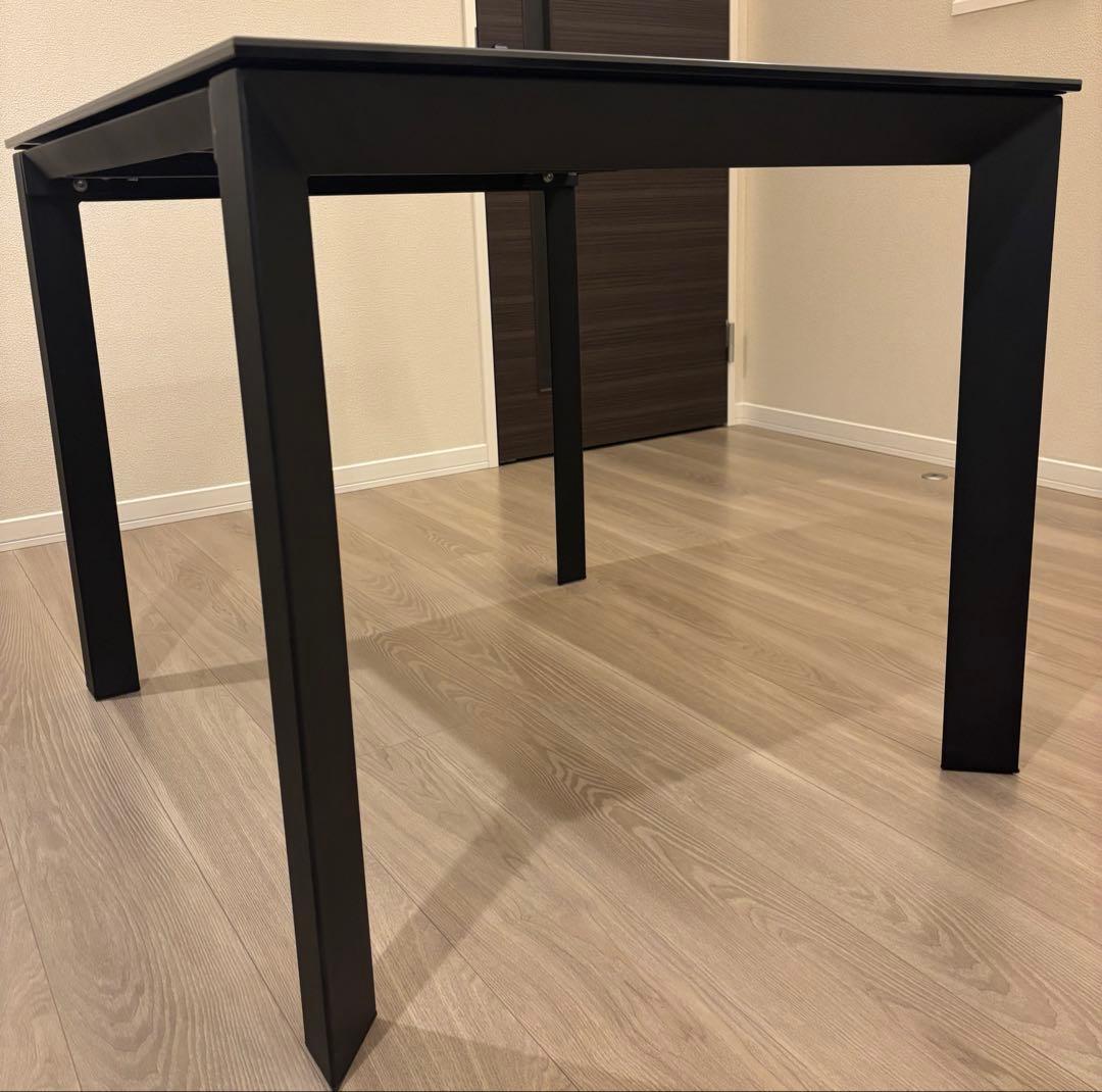 ダイニングテーブル　2人掛け