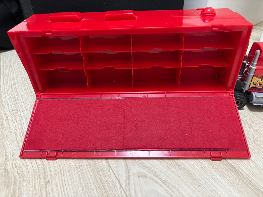 たくさんのせよう！大きなマック　カーズ3タイプ　トミカ　箱あり