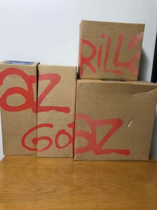 ゴリラズ Gorillaz kidrobot Red Edition 4体セット