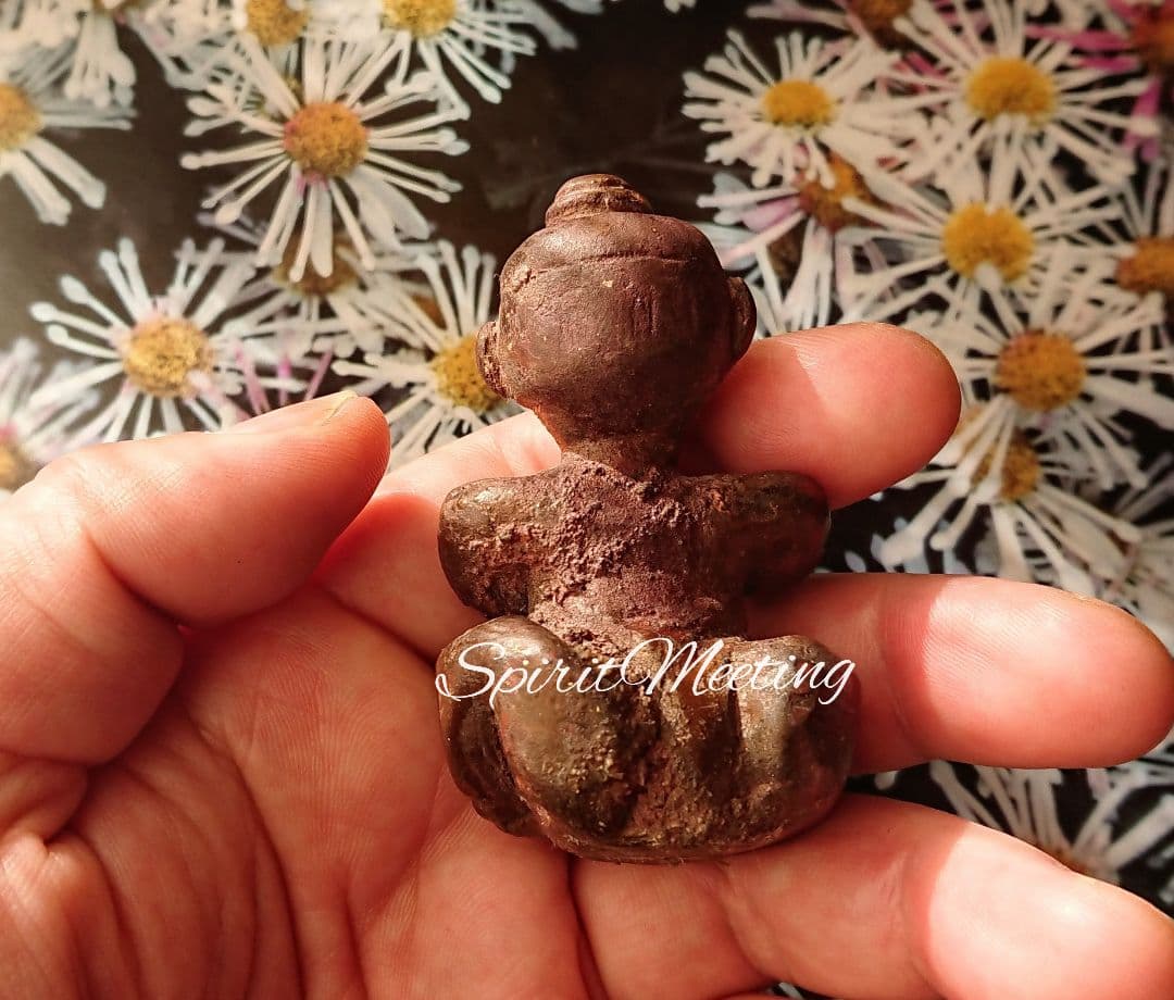 伝説の霊魔術 ポーナーンサラタン師の手彫り精霊人形 招福童子クマントーン