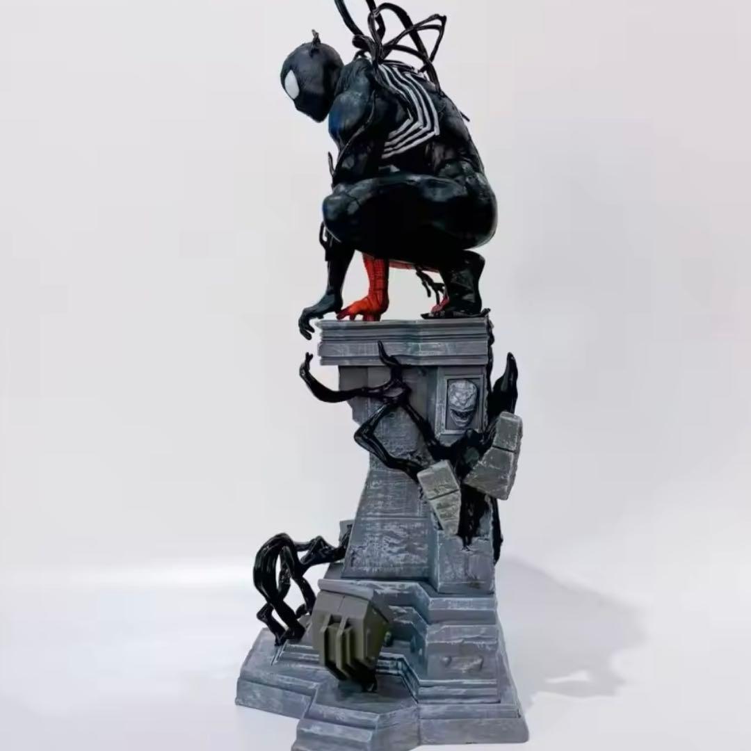 スパイダーマン×ヴェノム　37cm大型スタチュー　ライト付き