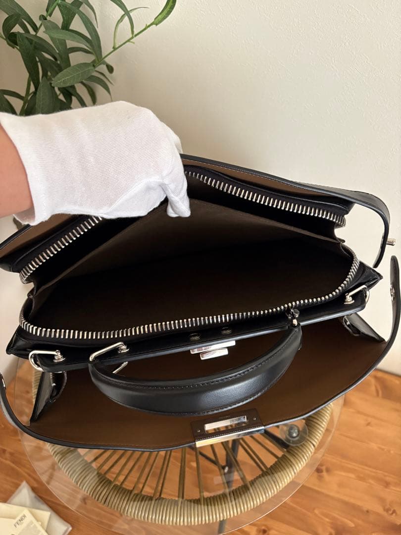 こなごな　フェンディ ピーカブー ISeeU ミディアム メンズ 123