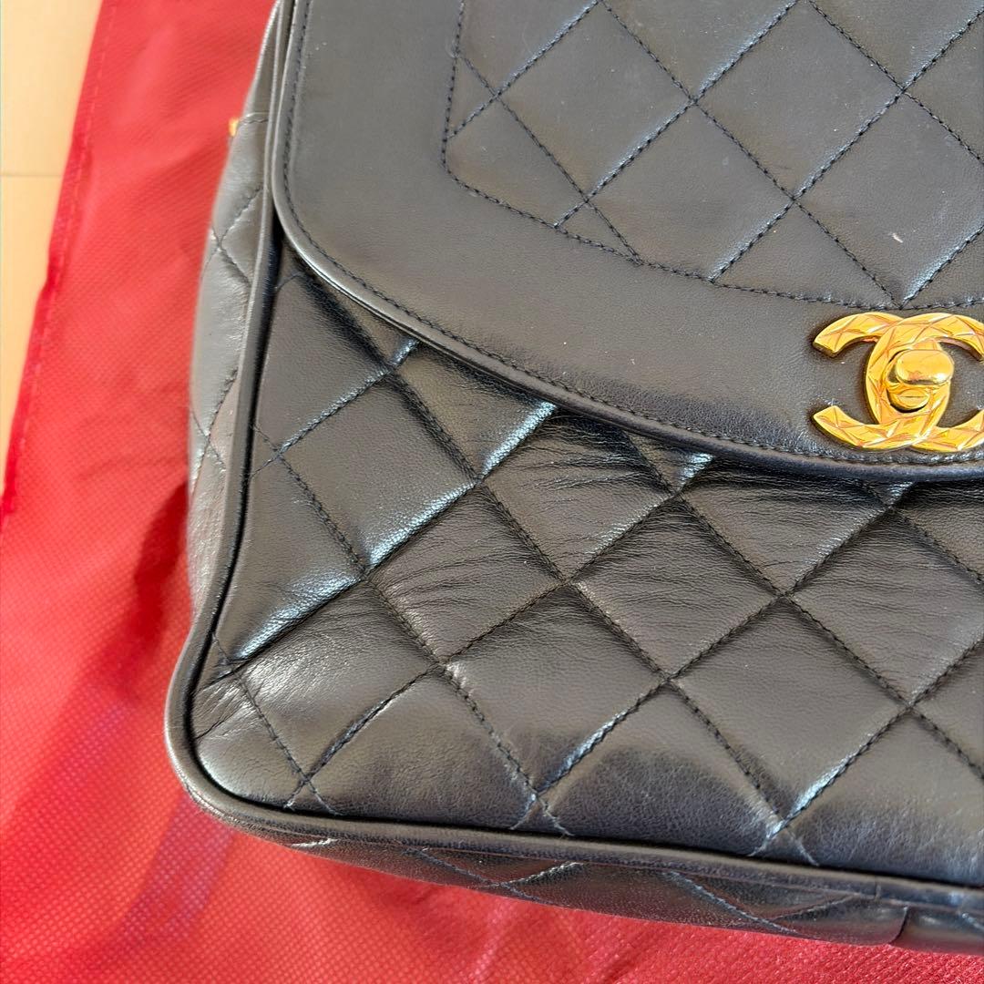 Chanel 黒 キルティング ショルダーバッグ　シャネル マトラッセ