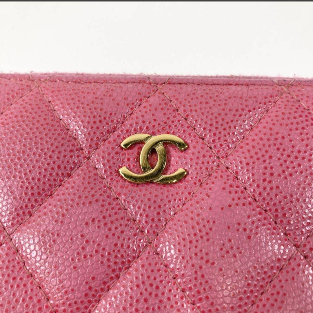 CHANEL ピンクレザーケース ミニ財布 イタリア製 マトラッセ