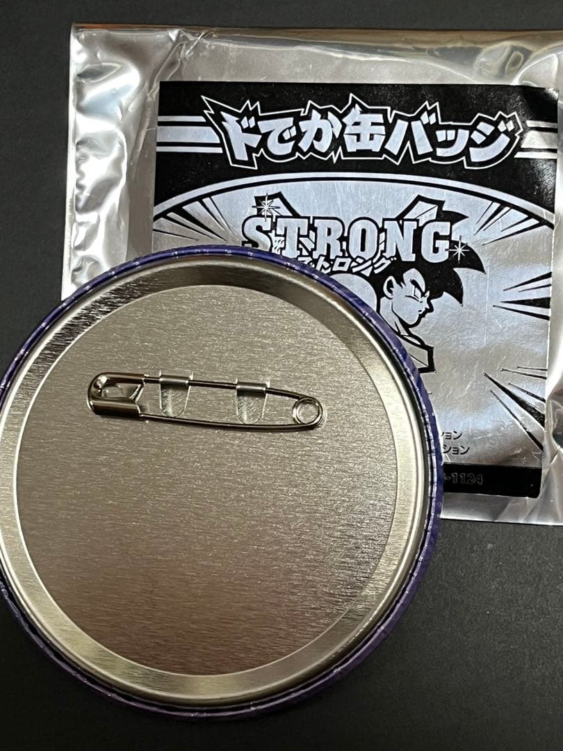 ペローナ ワンピース ドラゴンボール ドでか缶バッジ ストロング9