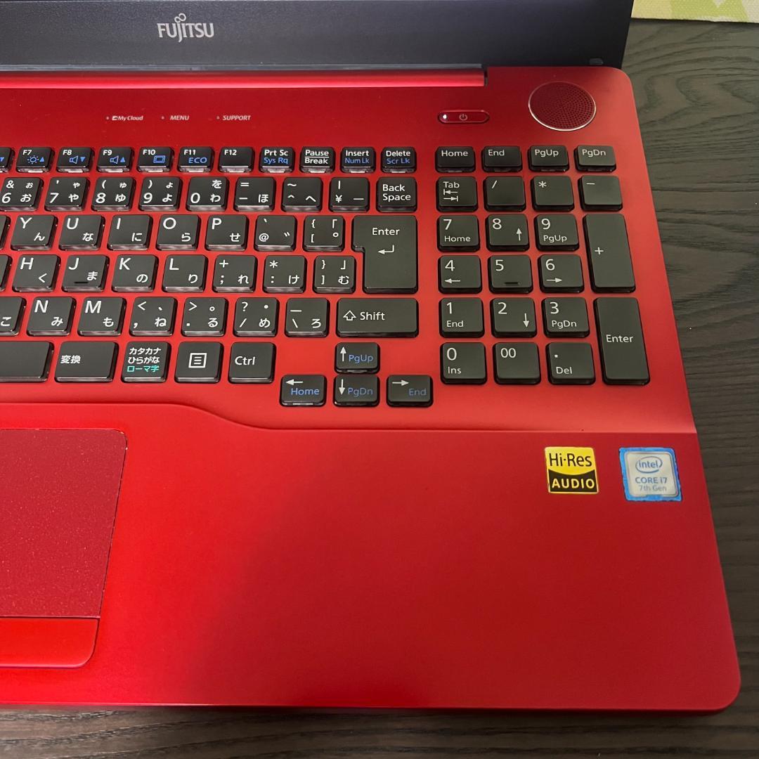 人気のレッド✨富士通 LIFEBOOK☆SSD240GB☆Core i7☆8GB