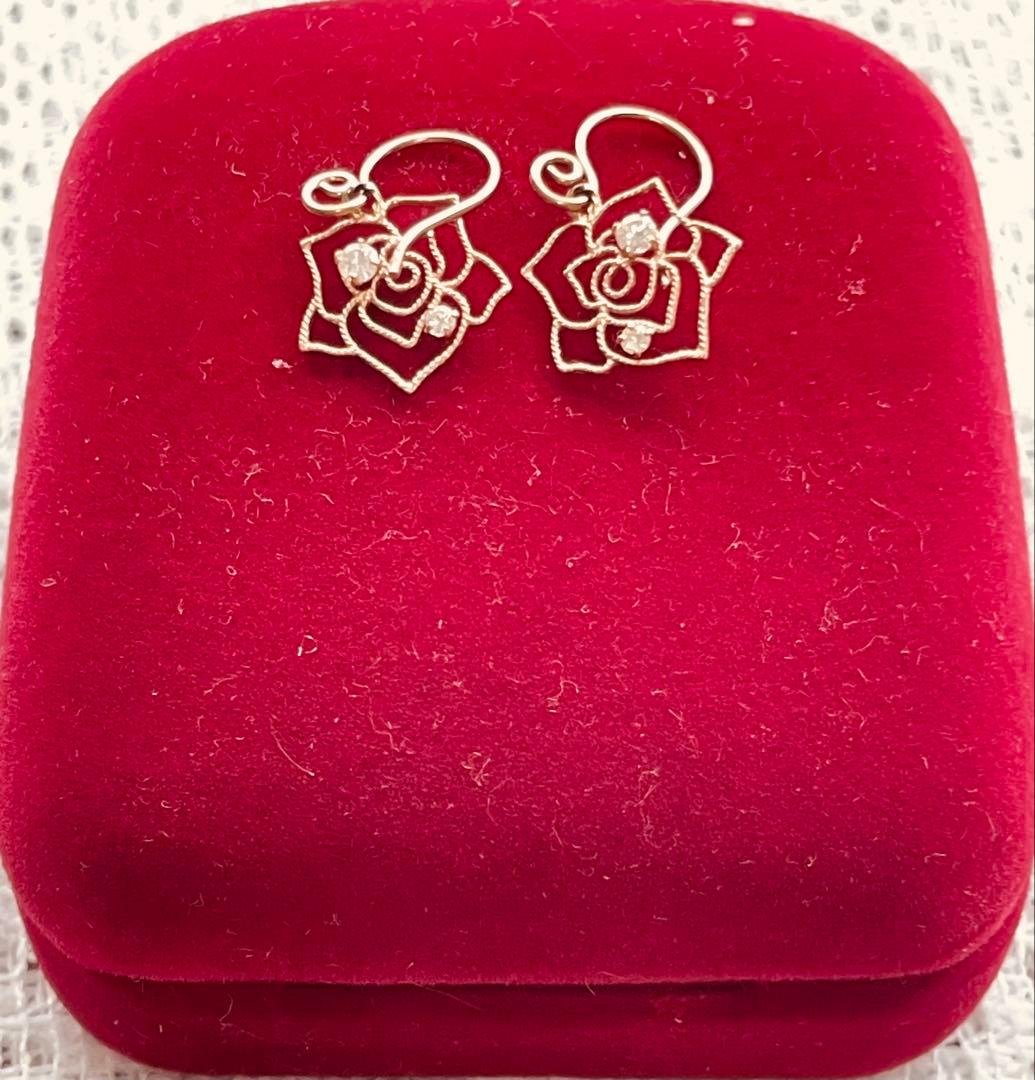 K18 バラデザイン ピアス(両耳用) ダイヤモンド付き 0480004Eの通販は