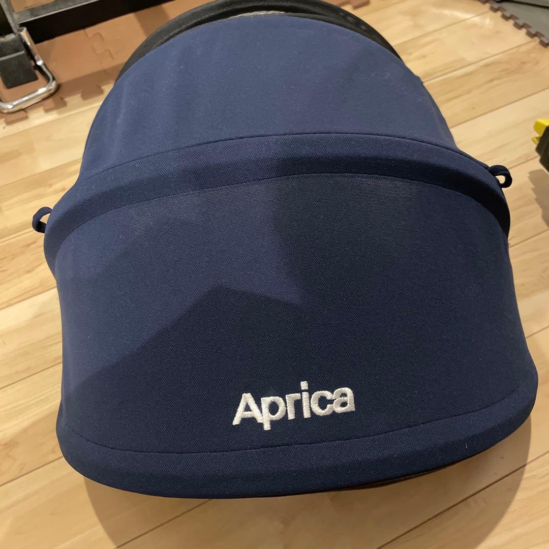 美品！アップリカ　フラディア グロウ ISOFIX 360°セーフティー