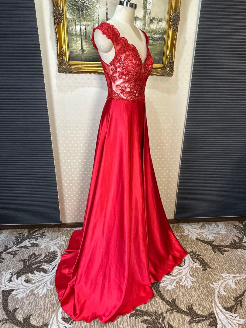 レース装飾 赤 ロングドレス