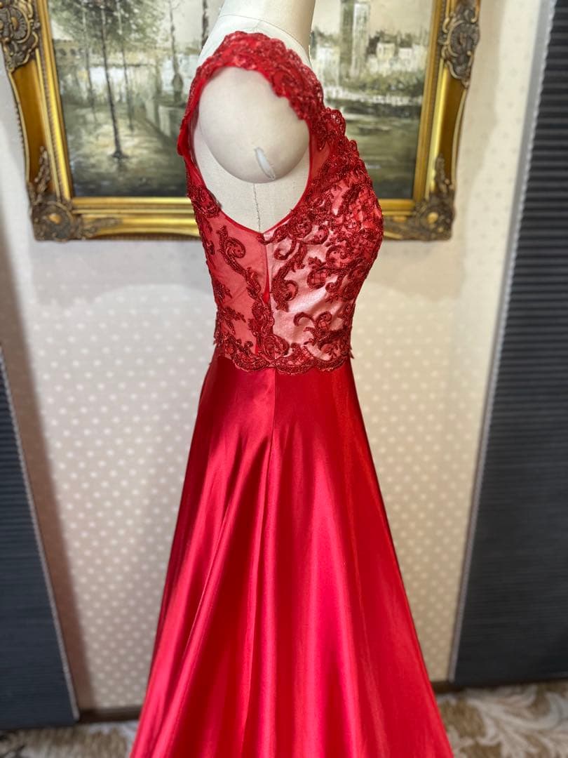 レース装飾 赤 ロングドレス