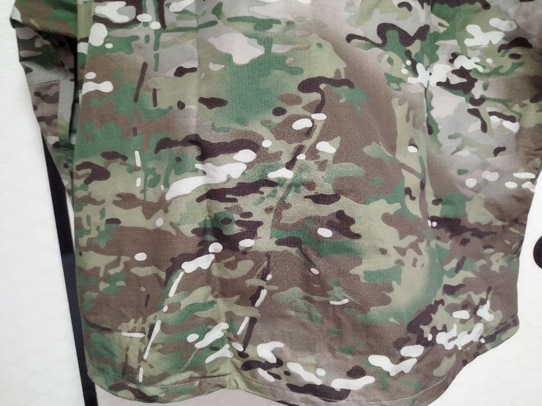 4972)米軍実物ECWCS.GENⅢ．レイヤー6ゴアテックスOCPジャケット