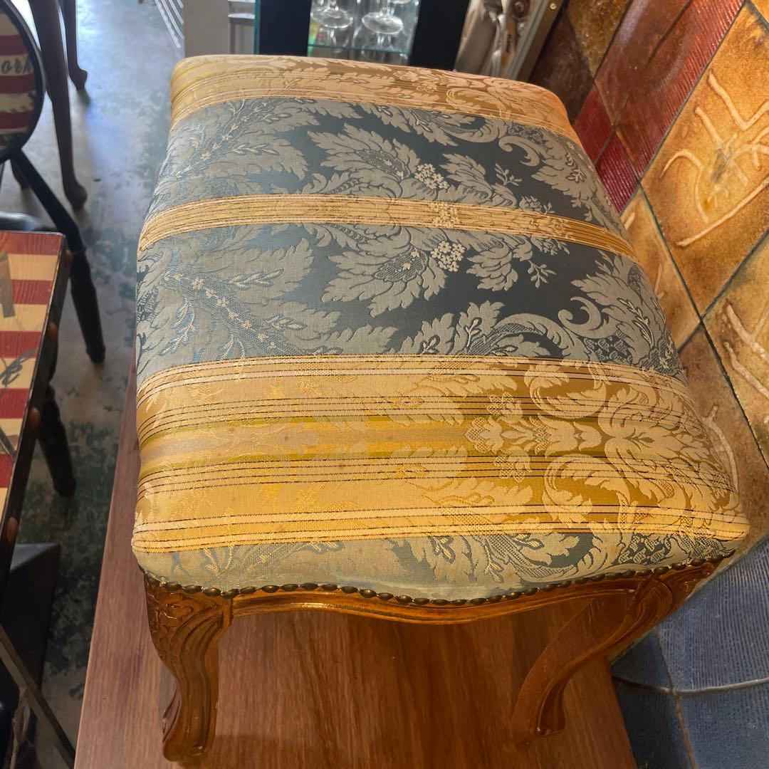 お値下げ‼︎ イタリア製猫脚スツール