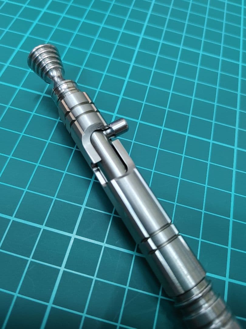 ★ボールペン★ボルトアクション・クポール★ Bastion Slim Pen 軽量チタンボールペン ボルトアクション方式