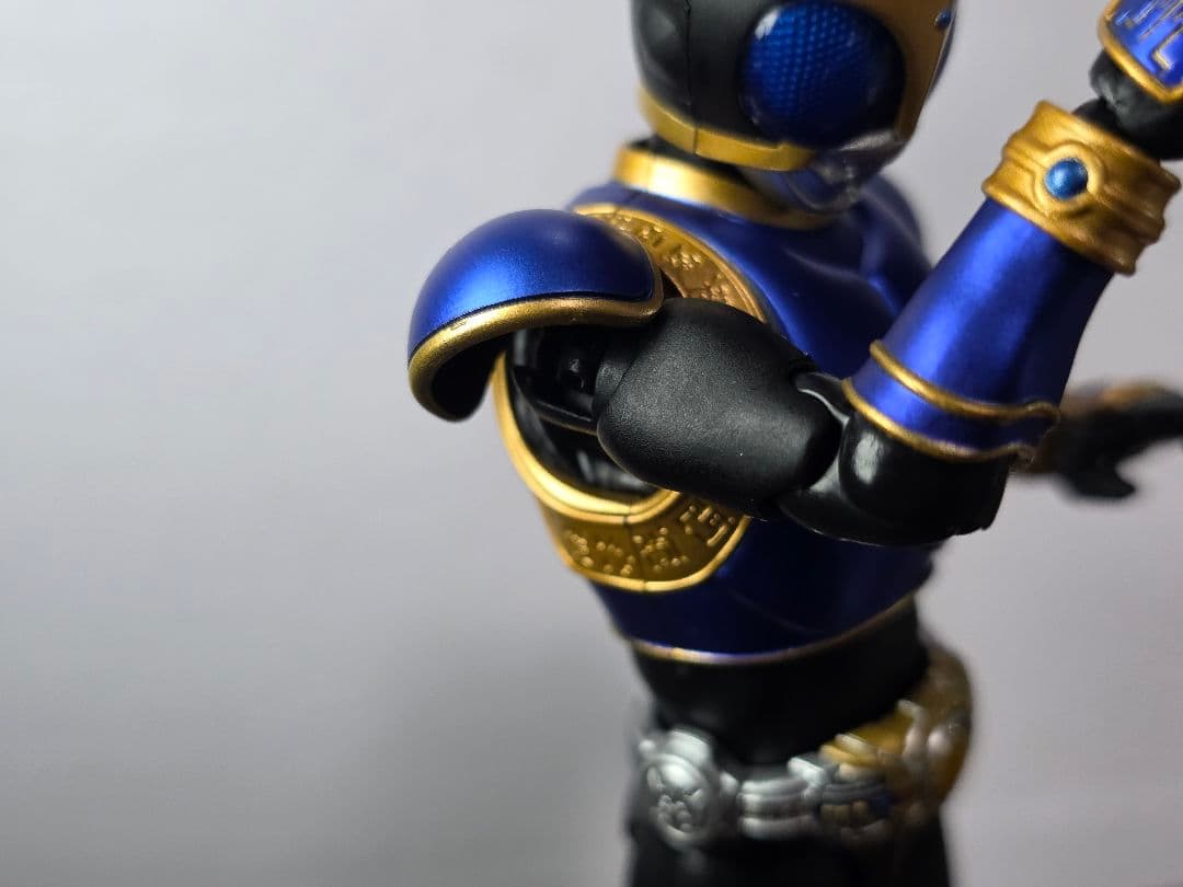 真骨彫製法 S.H.Figuarts 仮面ライダークウガ ライジングドラゴン