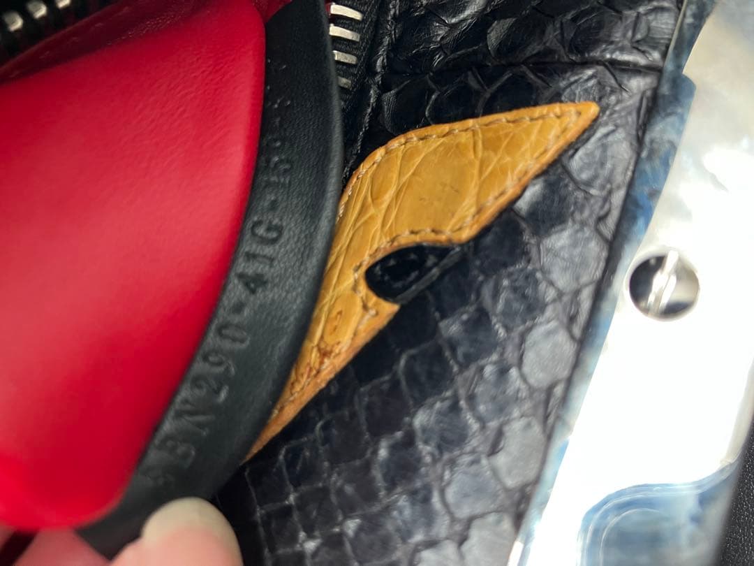 FENDI ピーカブー レギュラー ブラック　ショルダーバッグ