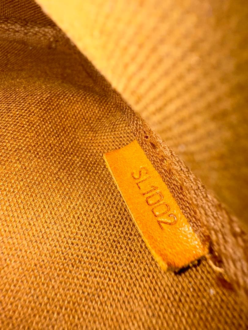 ルイ・ヴィトン LUIS VITTONモノグラム ハンドバッグ　ポシェット