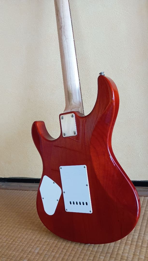 YAMAHA ヤマハ エレキギター PACIFICA 212VFM