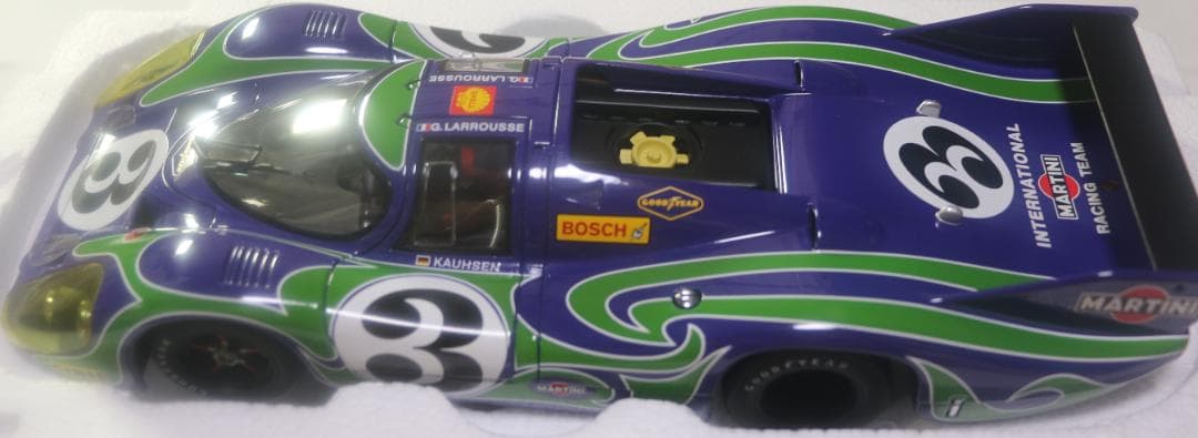 AUTOart 製 ポルシェ９１７ロングテール　１９７１ 1/18 　中古品