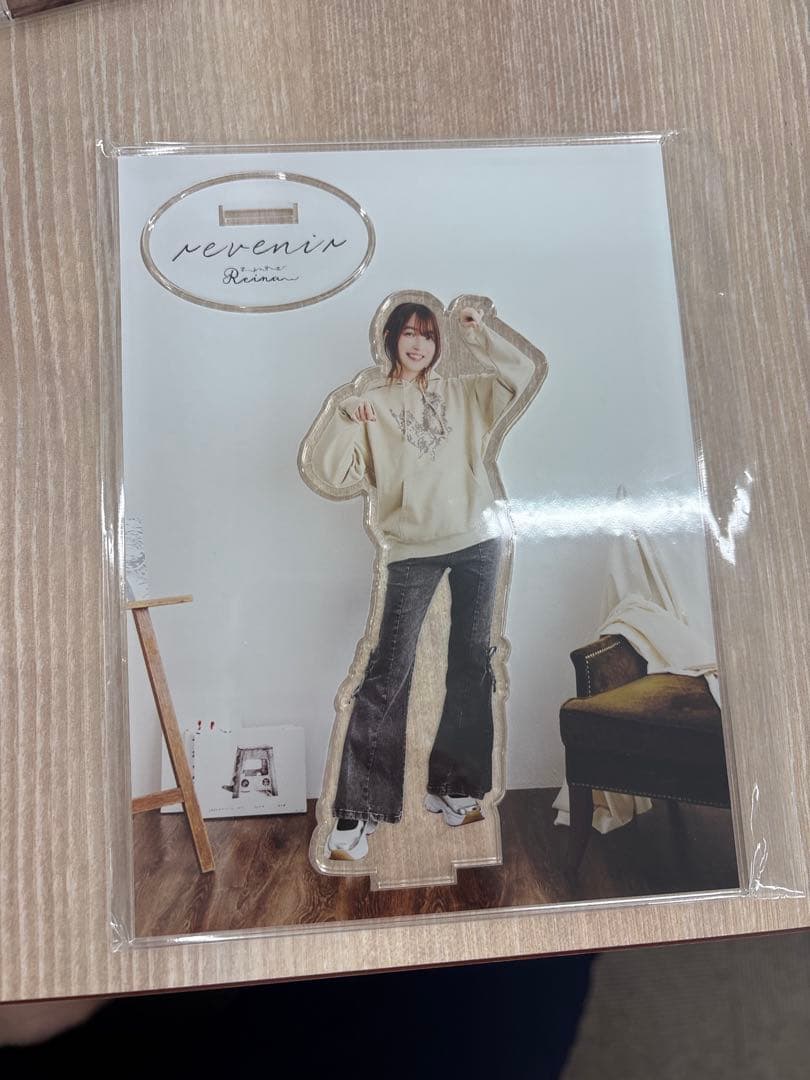 上田麗奈 アトリエReina』 アクリルスタンドB