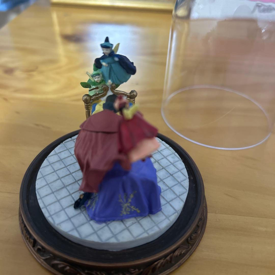 ディズニー眠れる森の美女プリンセス　プリンス　妖精　陶器