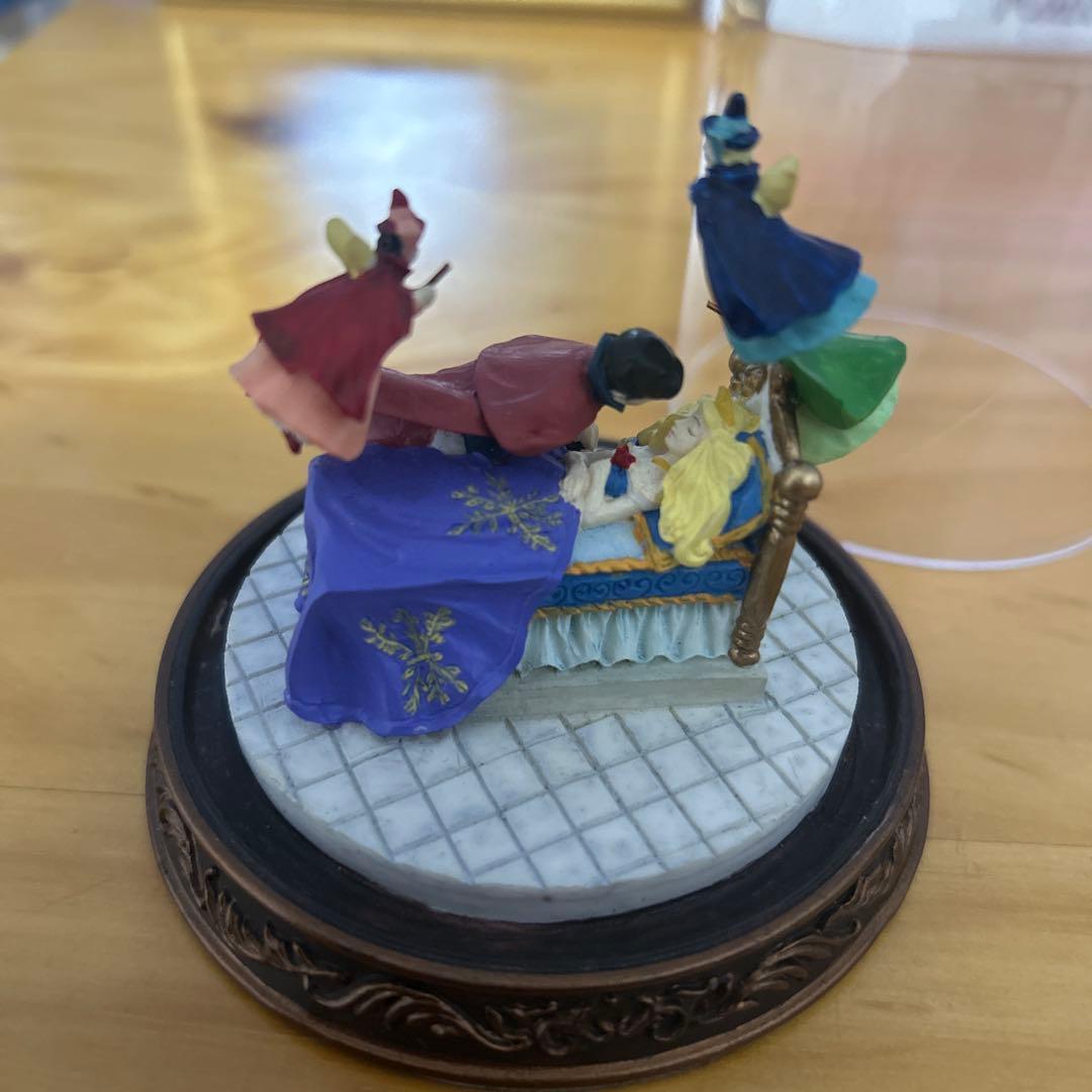 ディズニー眠れる森の美女プリンセス　プリンス　妖精　陶器